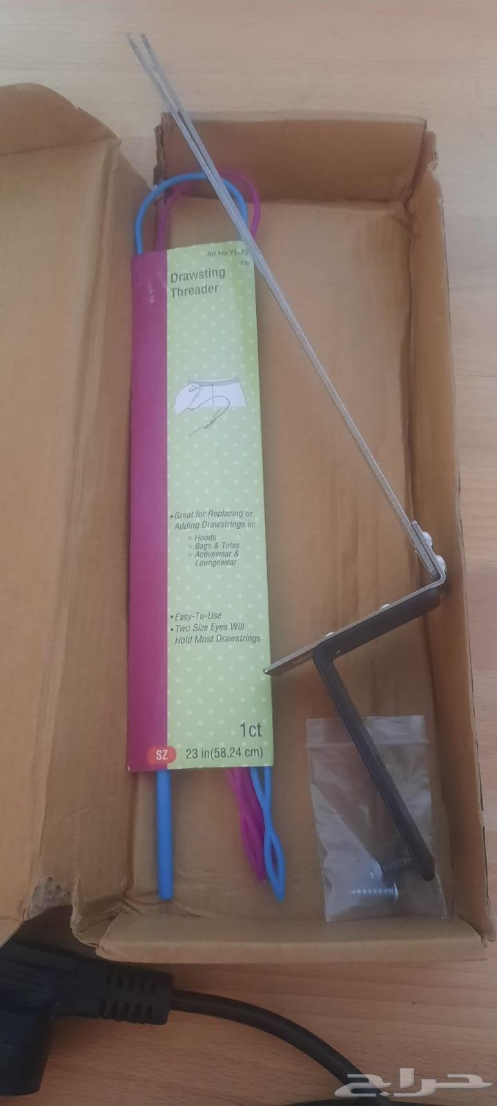 Janomi machine with spool device and other items64480963645570114