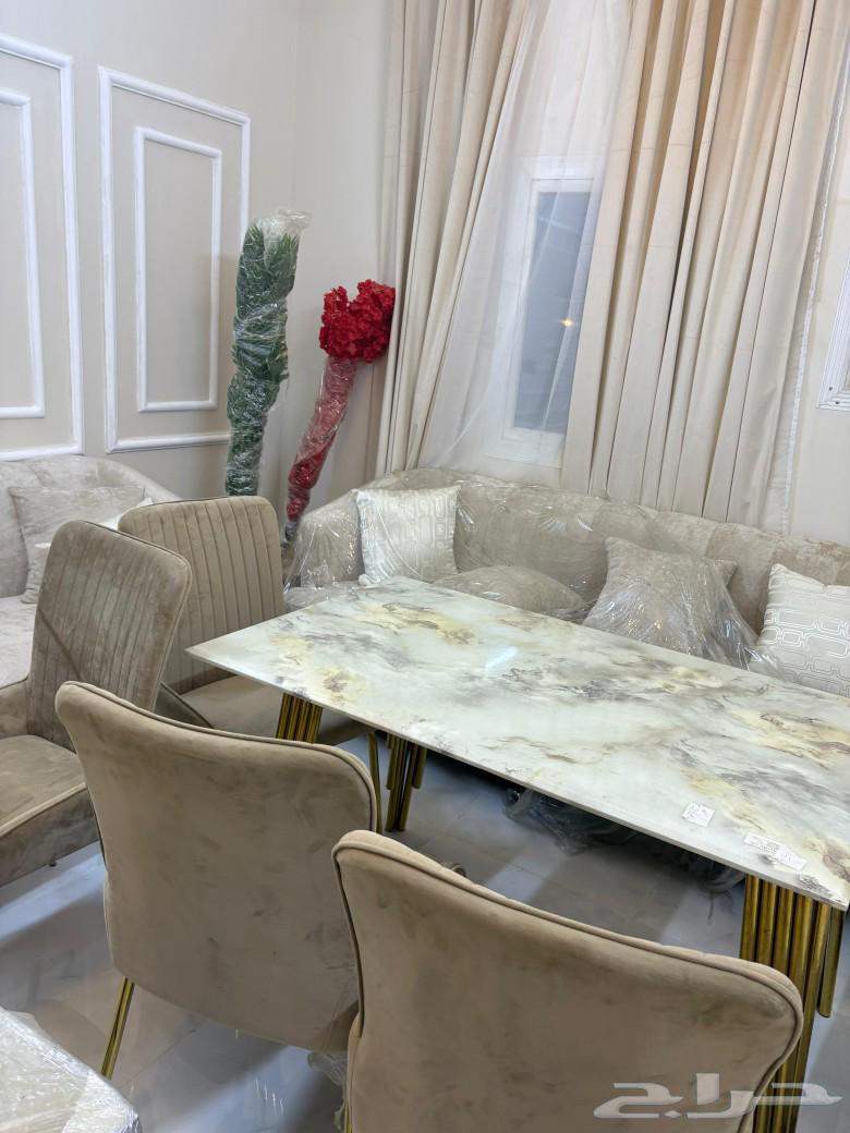 New natural marble dining table, never used, bought for 1150 with chairs64478856860034112