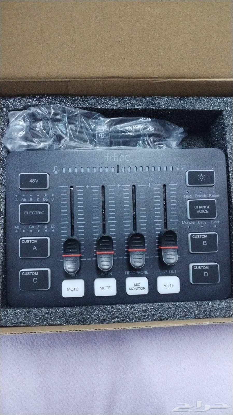 New Fifine SC3 mixer, selling reason is no longer needed - price 100 SAR64481345998337113