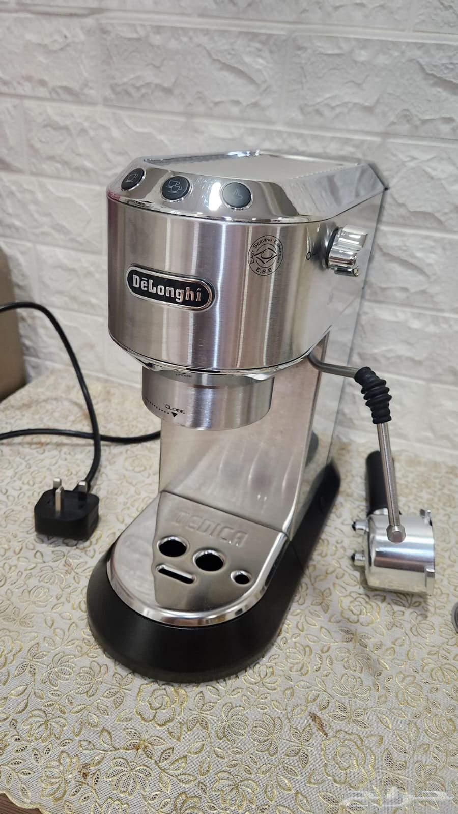 ديلونجي ماكينة لإعداد القهوة بأنواعه الآداء 1300 واط Delongh64480386507393110