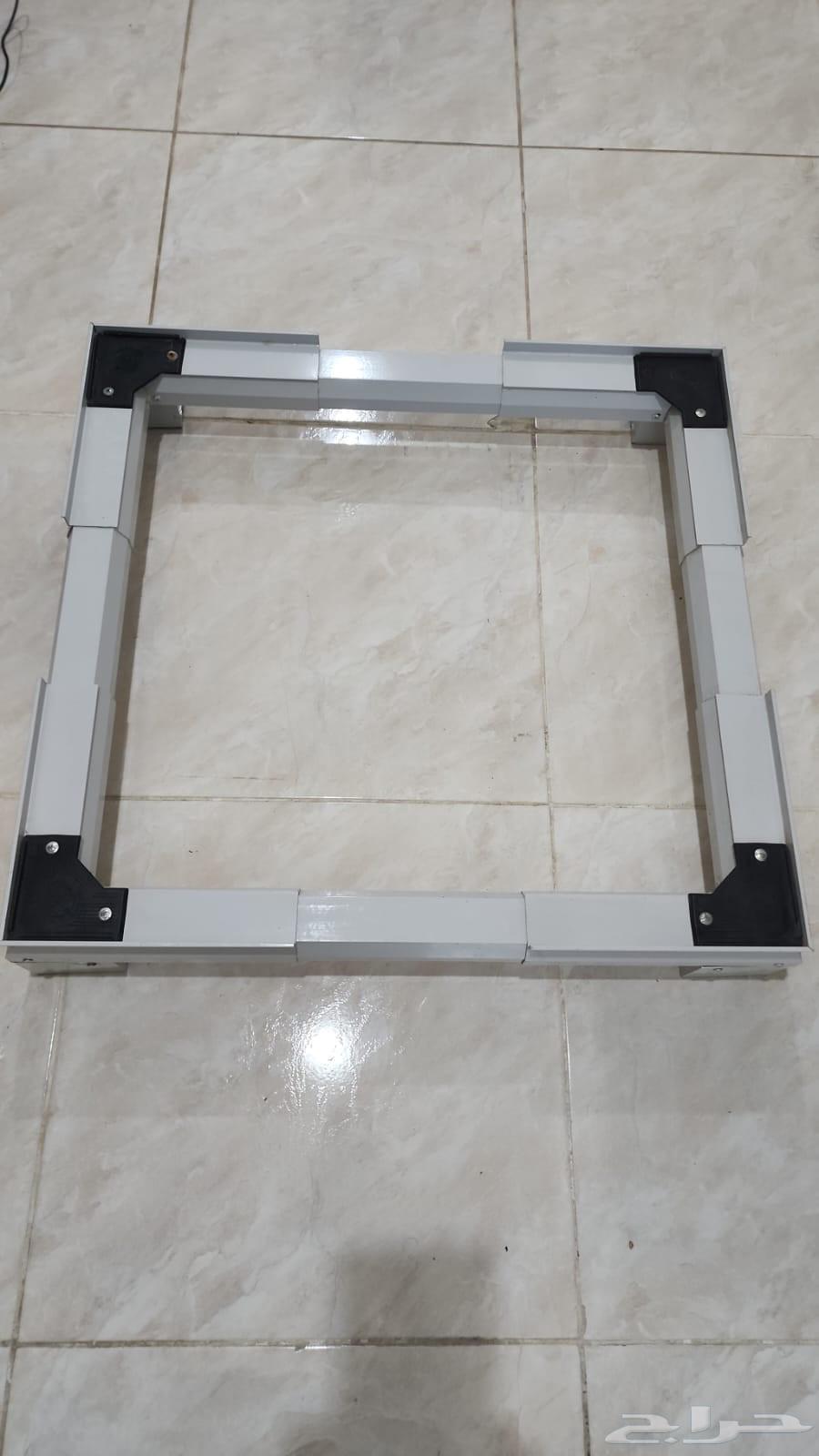 Tables and Chairs64484800370433110