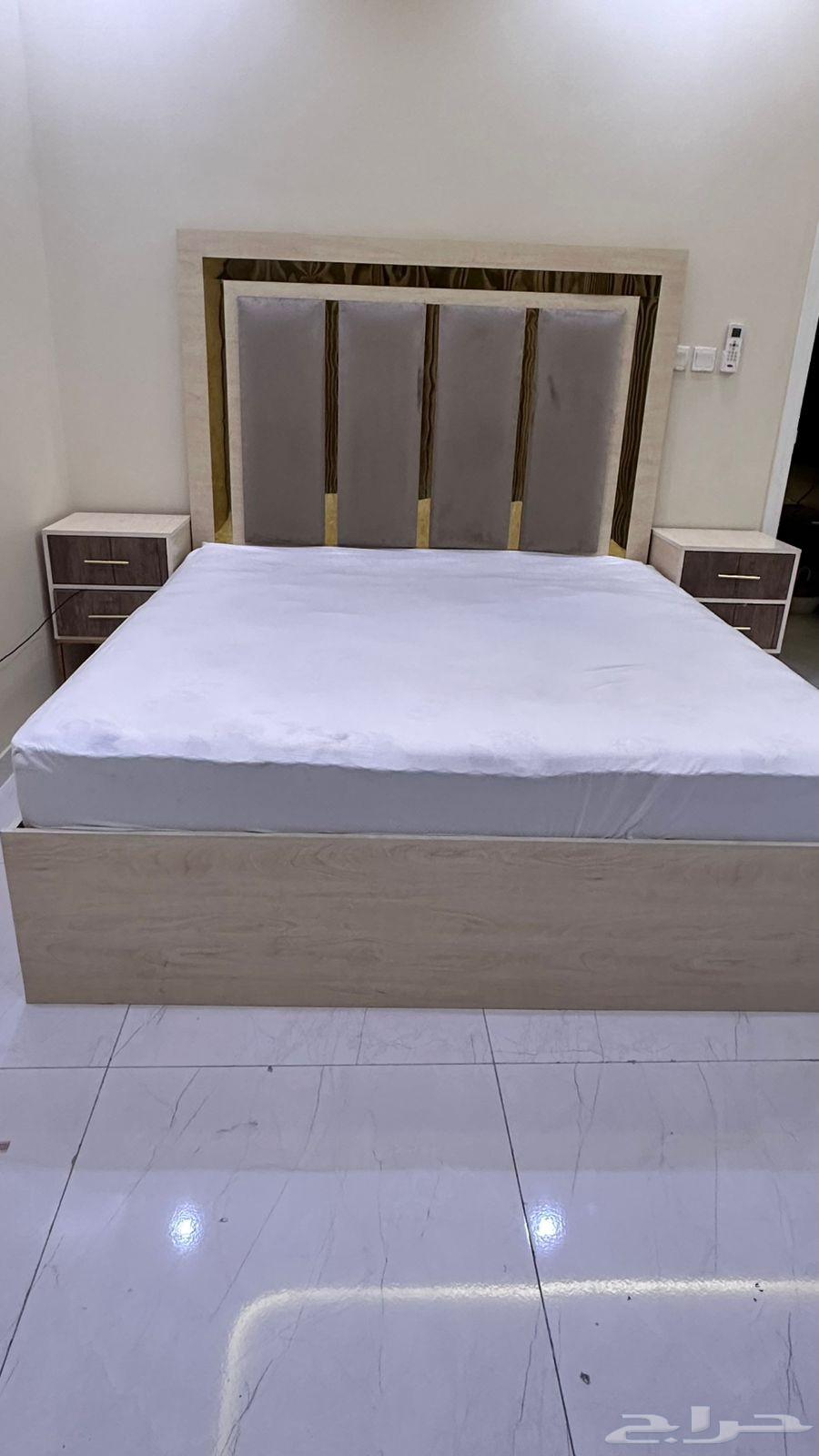 سرير مع مرتبة وبلكونتين64480840521731113