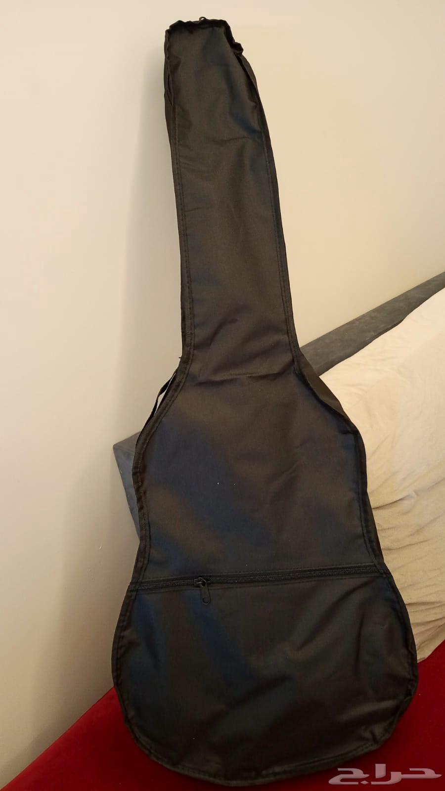 اوكستك غيتار مع أكسسوارات للبيع حي المروة64481277953923111