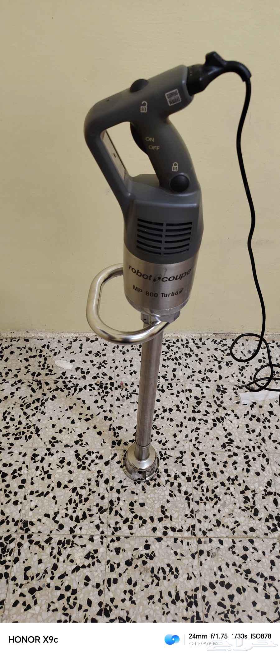 هاند بلندر 800mp استعمال شهرين فقط بحاله ممتازه وجيده جدا64479548992257110