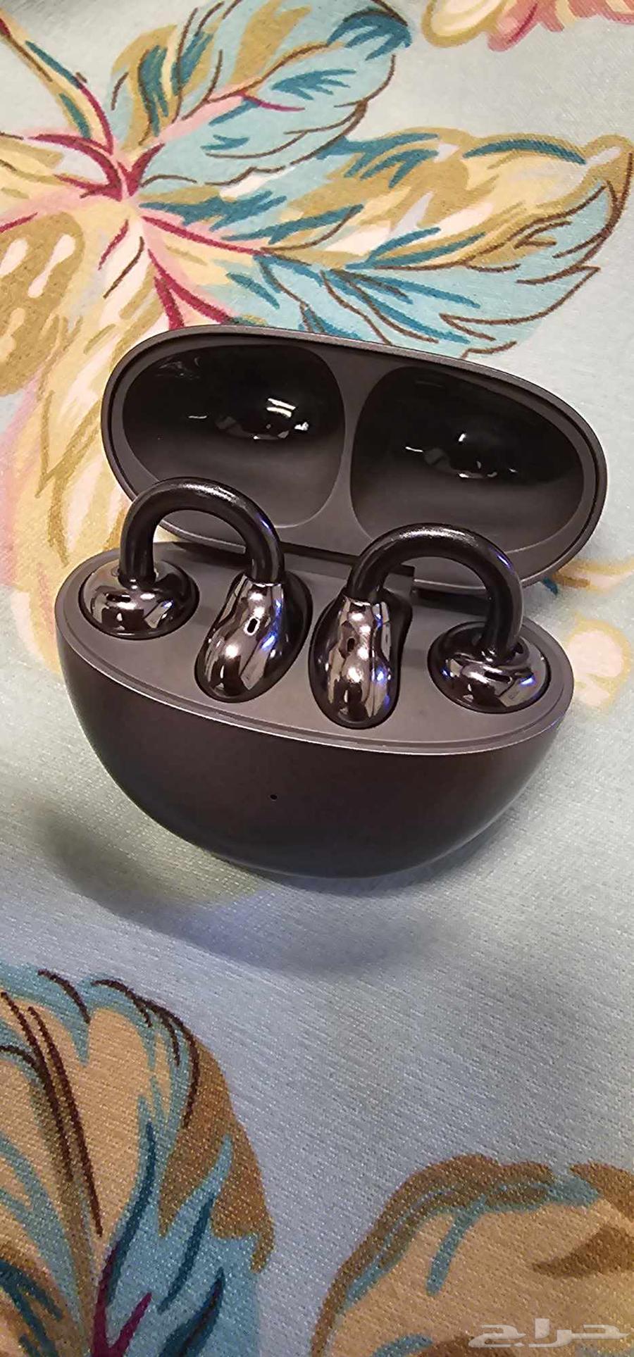 سماعه اذن جديده بكرتونها.64481585579905111