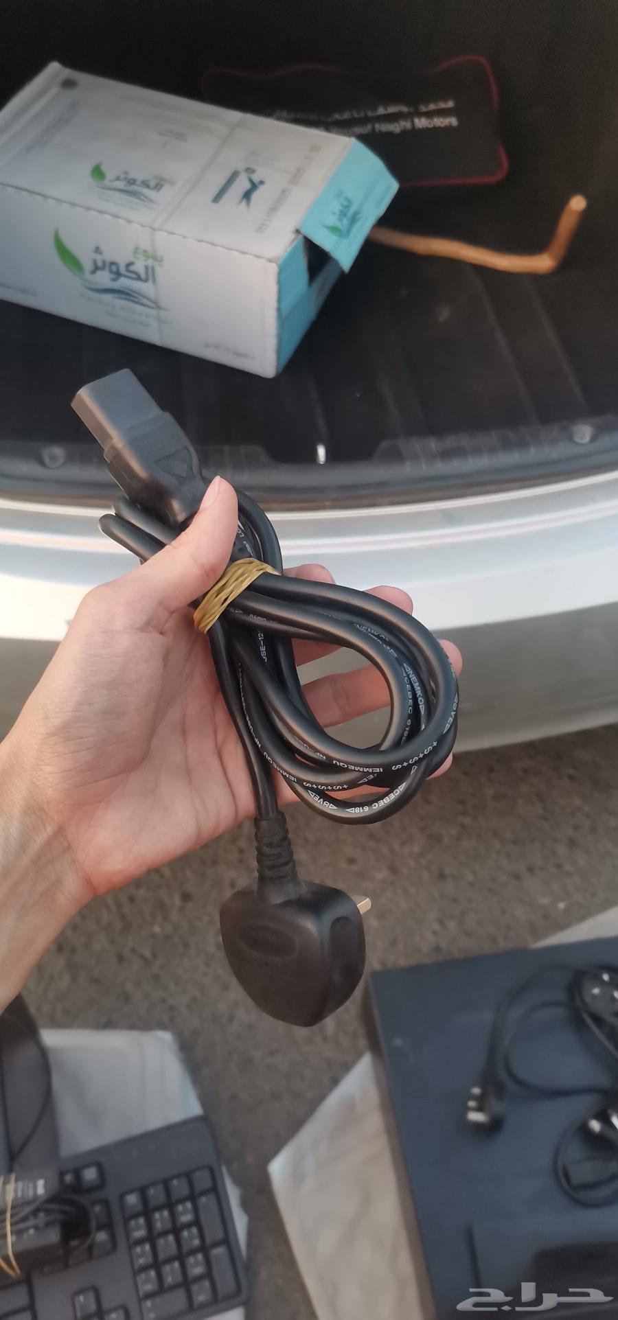 Retail store cashier device, everything is available, new and functional, clean64483826327937114