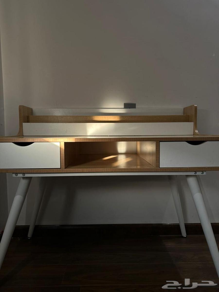 مكتب جديد للبيع64483014077825111