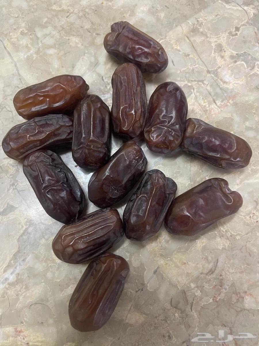 Al-Ghat vegetable, side with quantity 50 tons, price 8 riyals per kilo, location Al-Ghat64484484667651110