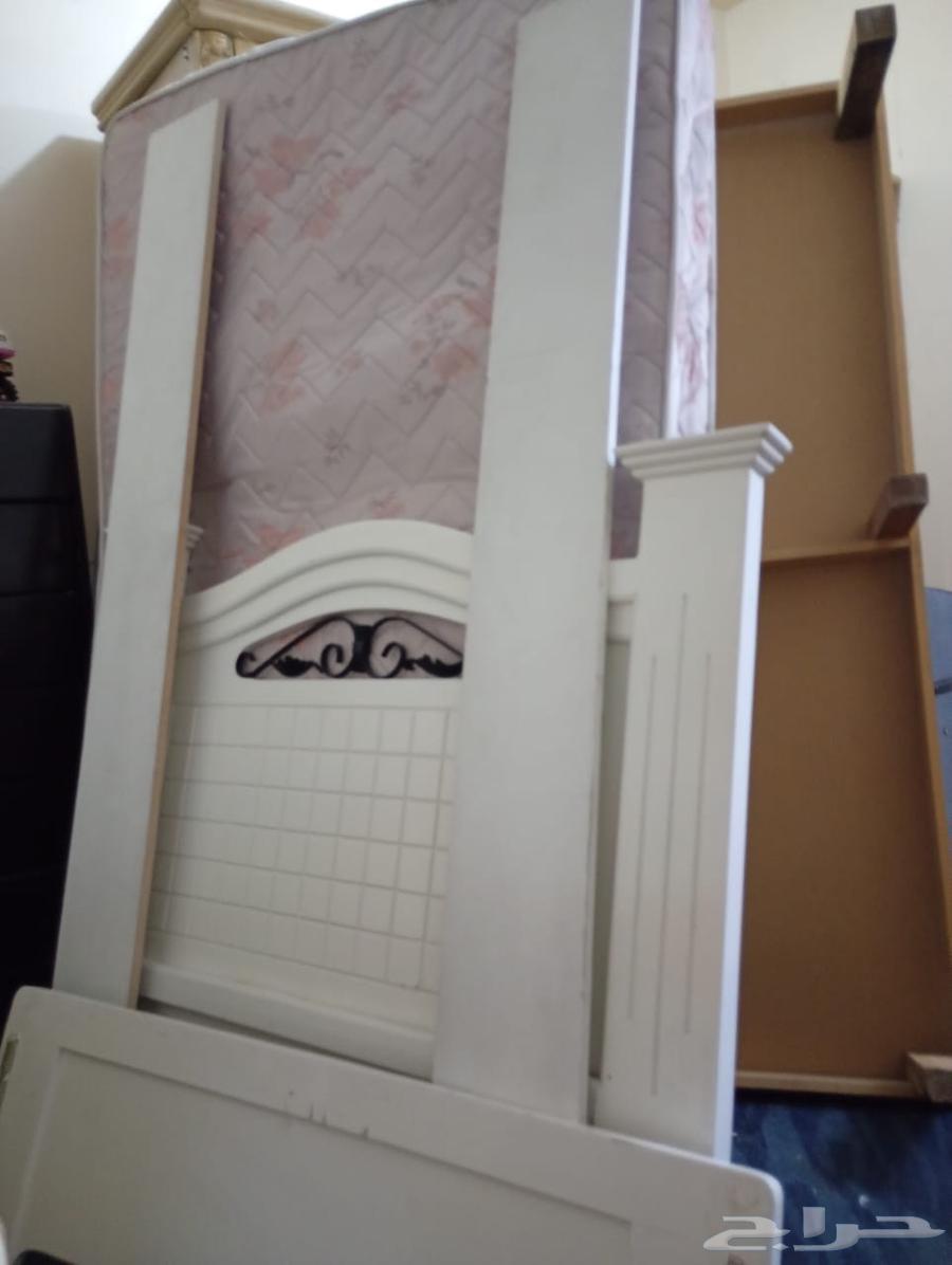 White bed with mattress size 120, disassembled and ready in very good condition64485023939714111