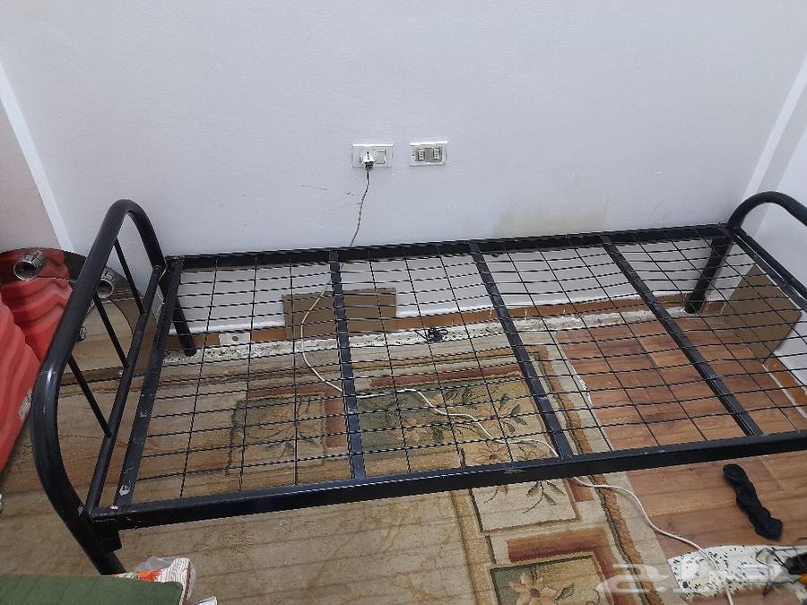 Single iron bed with super foam mattress, used but clean, for sale. Private contact only64491578349699112