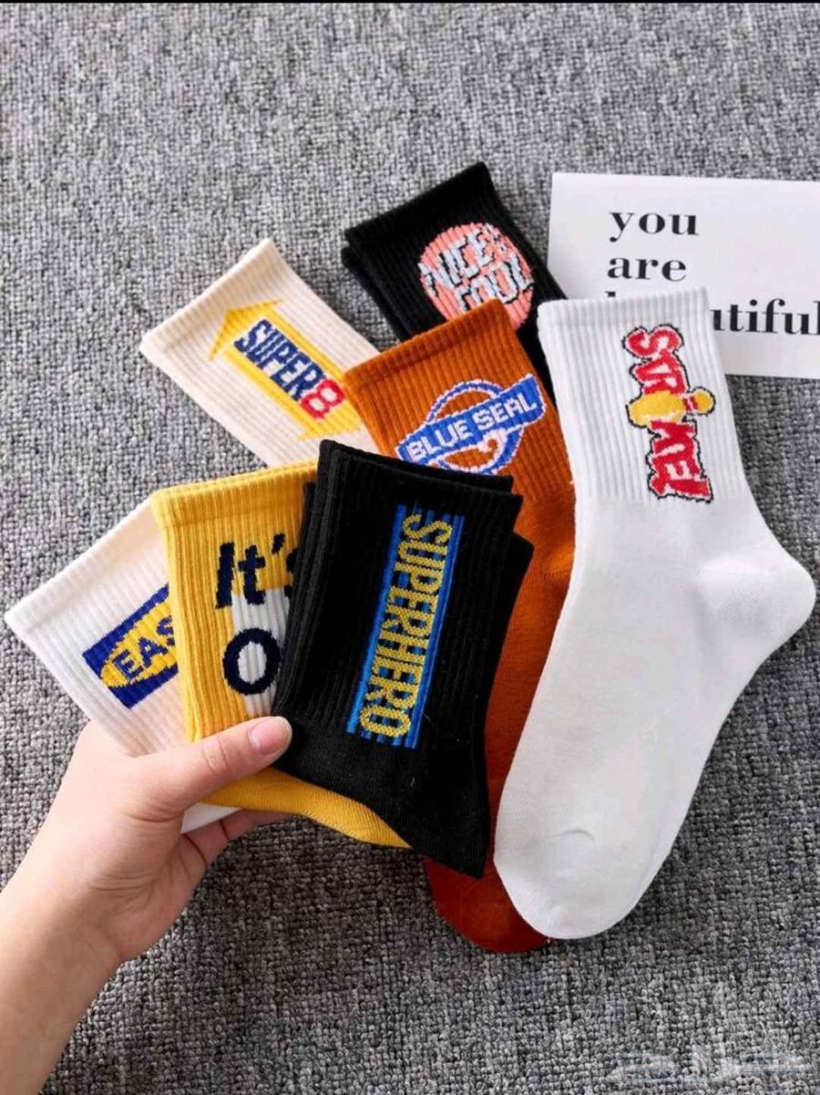 8 أزواج جوارب شبابية مطبوعة   تصاميم وألوان متنوعة64489184512386112