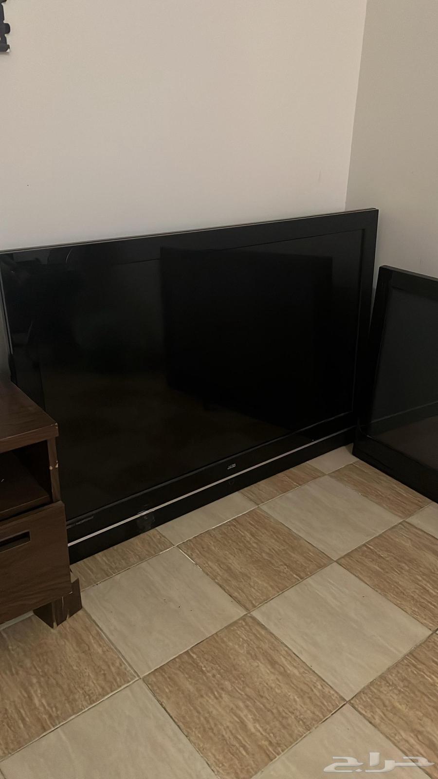 3 شاشات تلفزيون للبيع ب 250 ريال64490317175170113