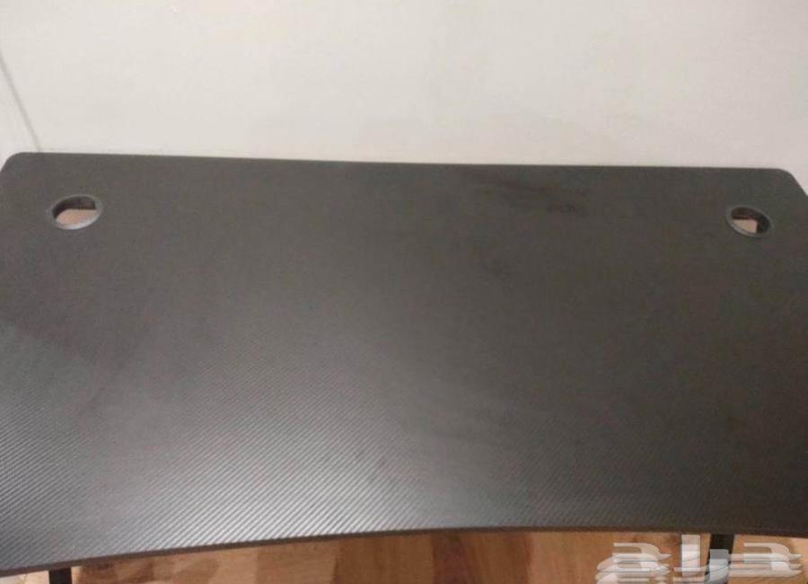 طاولة للبيع64492514692611110