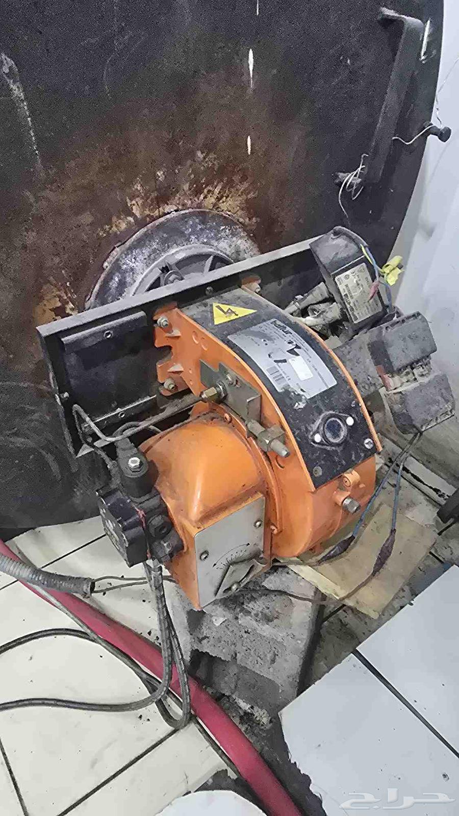 بيلر ديزل طول متر ونص شغال على الشرط مازال راكب في المغسلة64493124291073112