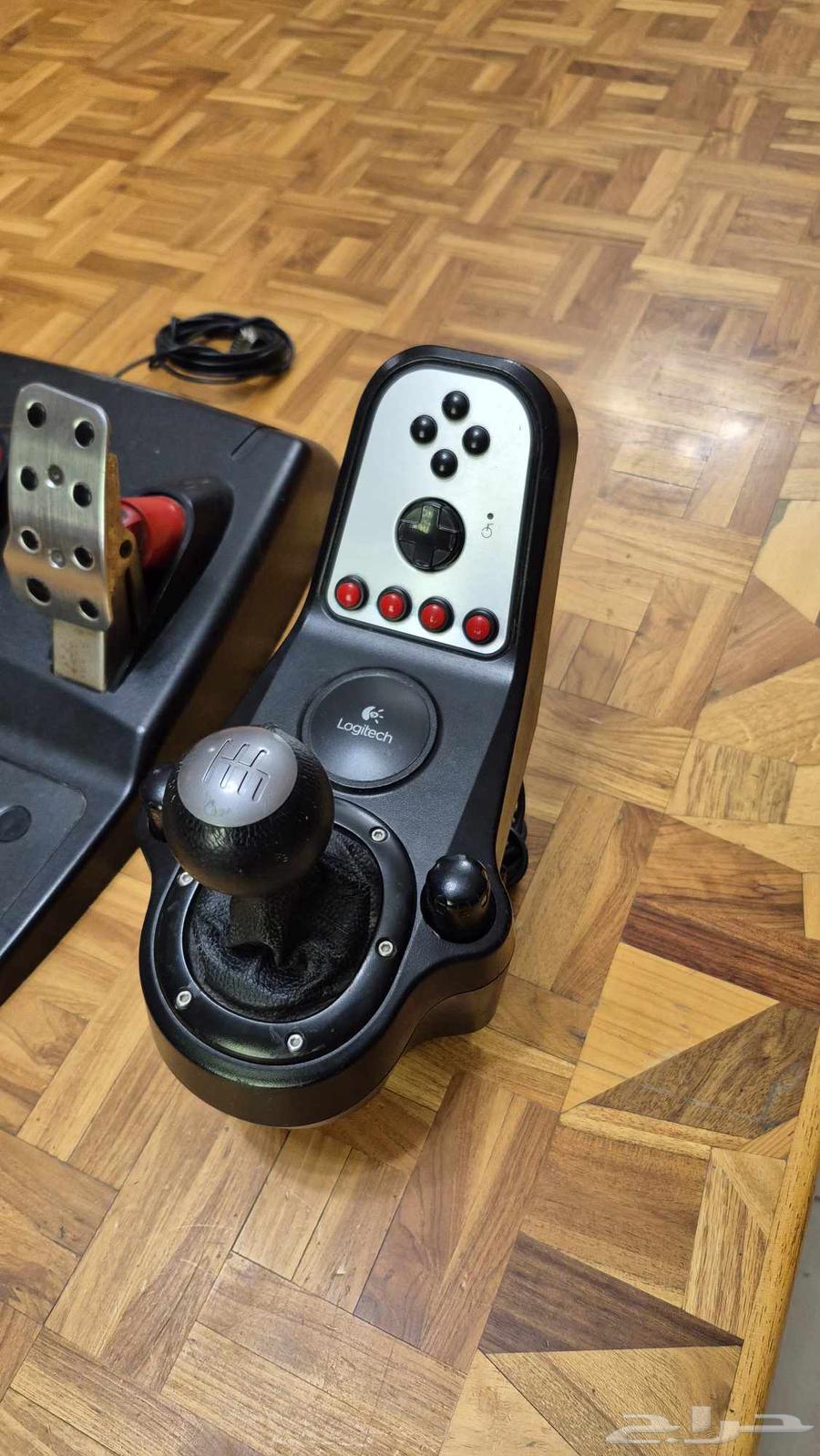 للبيع دركسون logitech g2764490523630337114