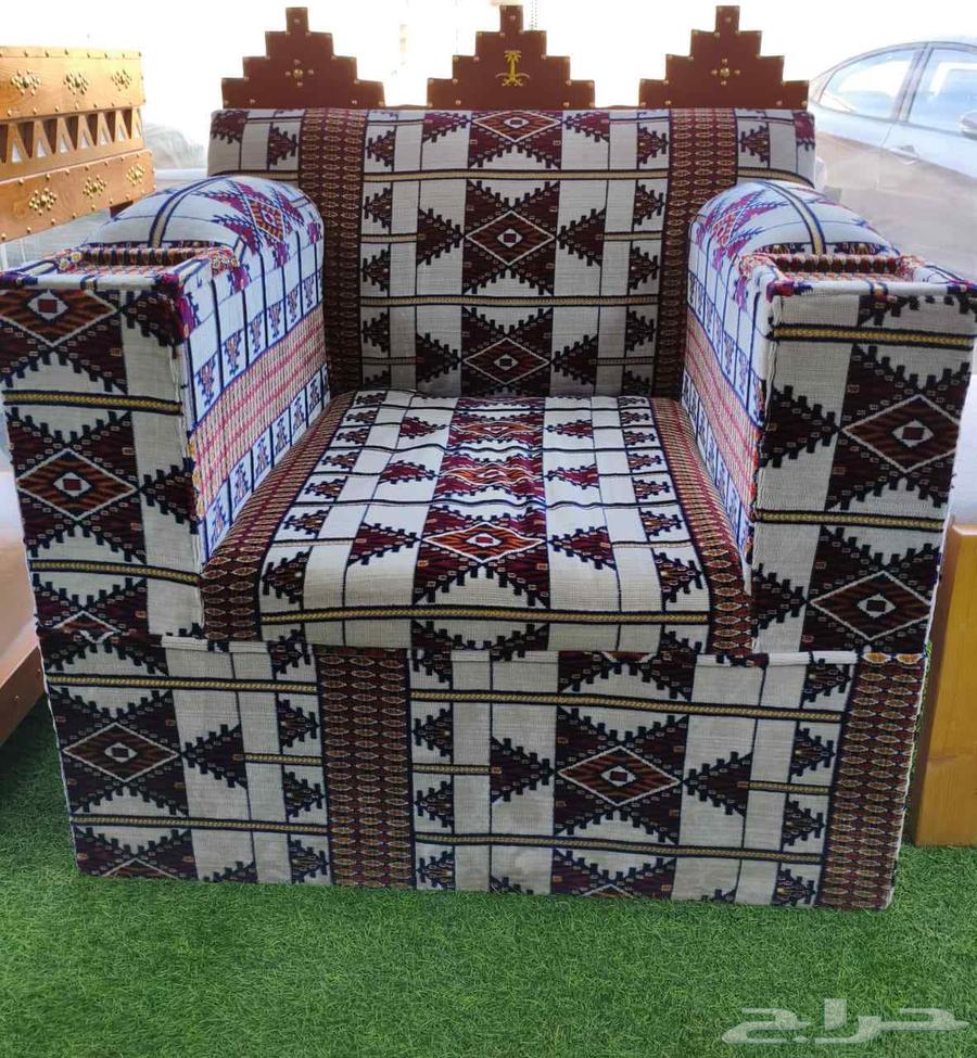 Custom-made outdoor seating with elegant design64489086831362113