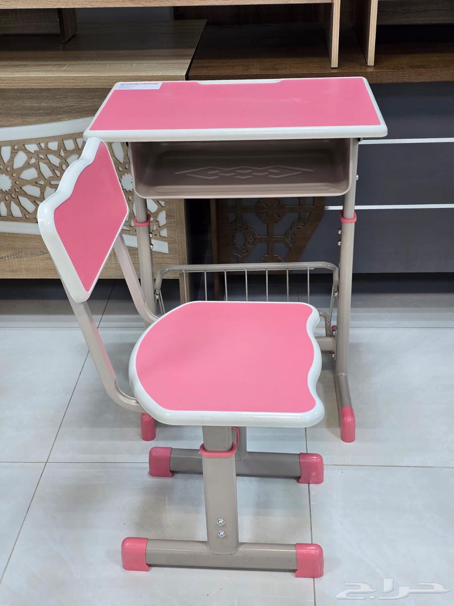 School tables64494701087618113