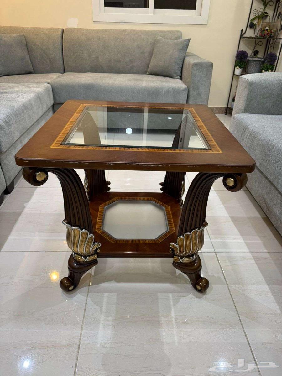 Sofa with table64492867270913113