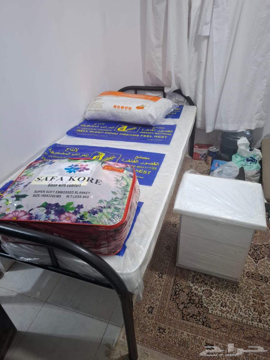 سرير حديد دورين دور واحد مرتبه بطانيه مخده دولاب حديد64488920519937110