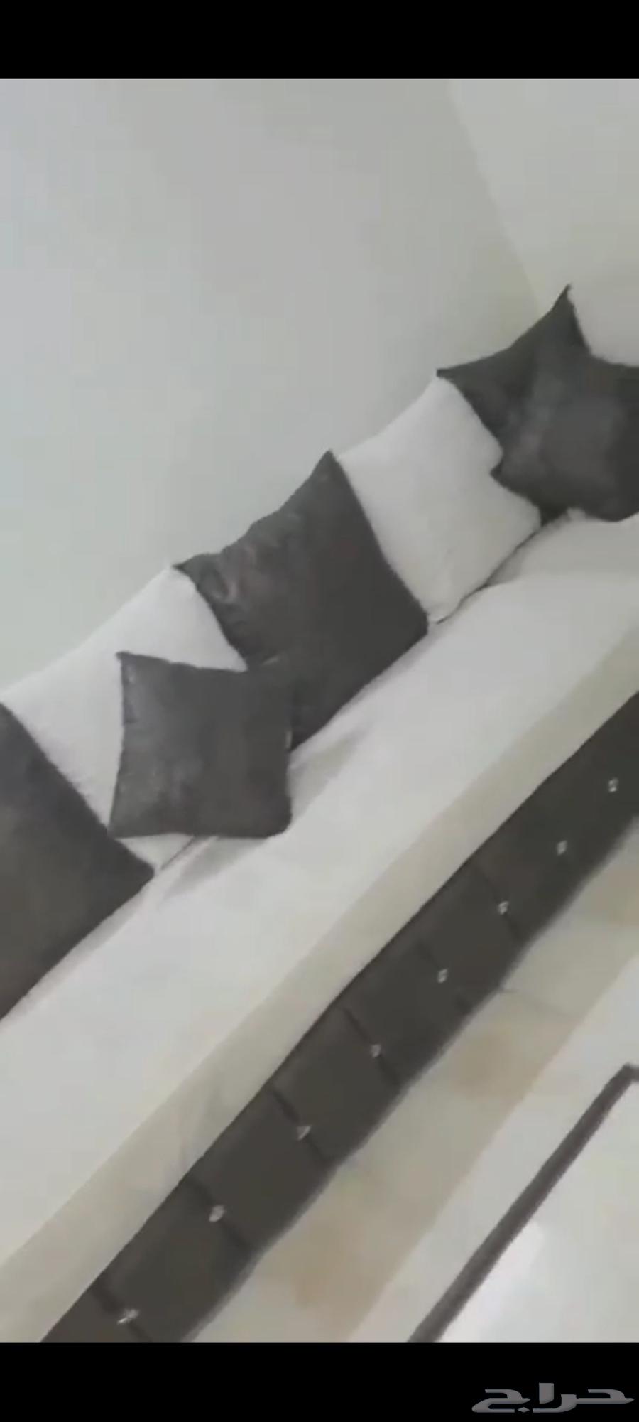 طقم كنب ممتاز و مكيف64486702718595114