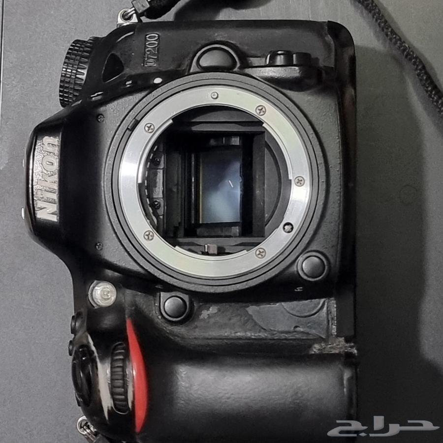 نيكون D7200 مع نيكور 70-300 مم 50 مم f1.8D64491198042115111