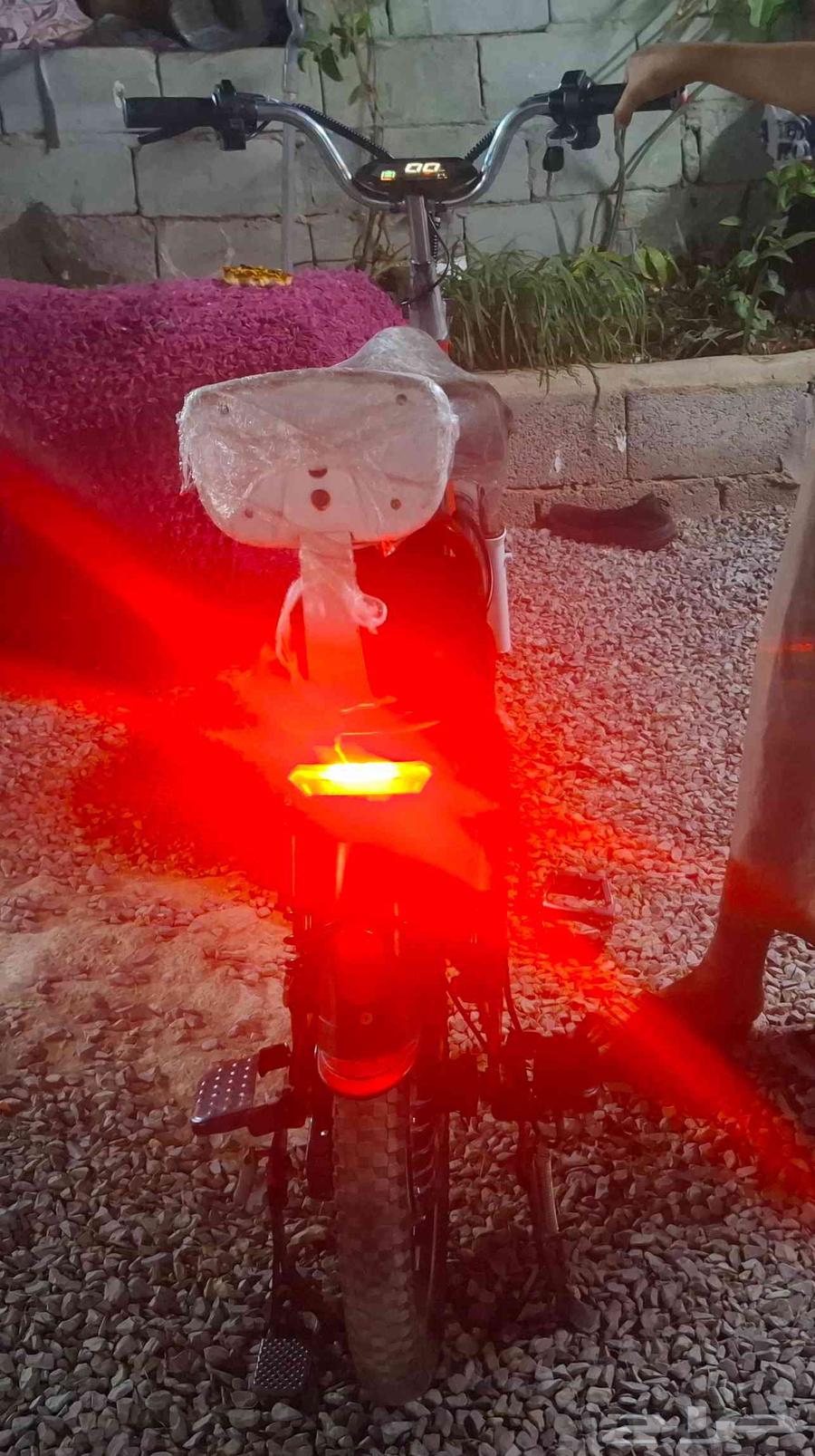 اسكوتر كهربائي على دراجه64491537639938110