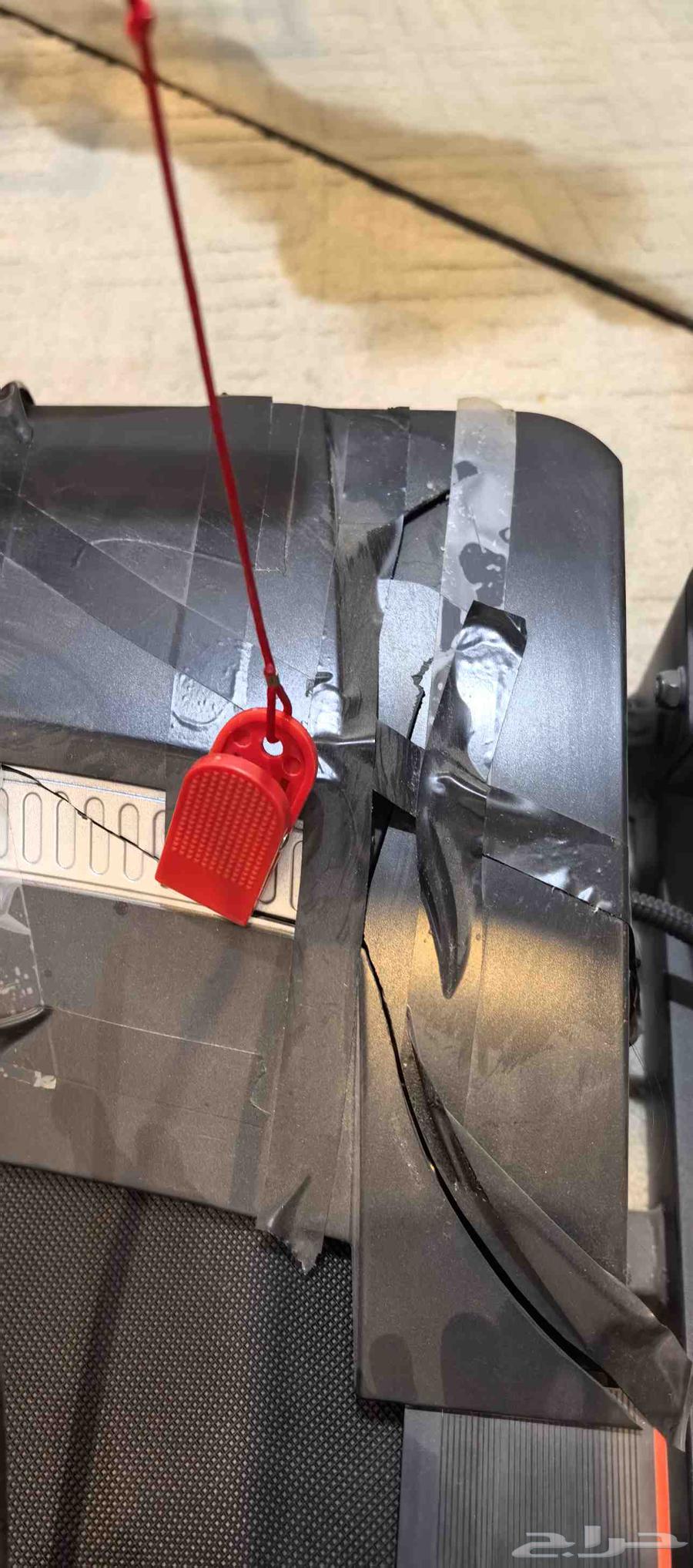 Electric treadmill with light weights and abdominal sculpting device64489986391937111