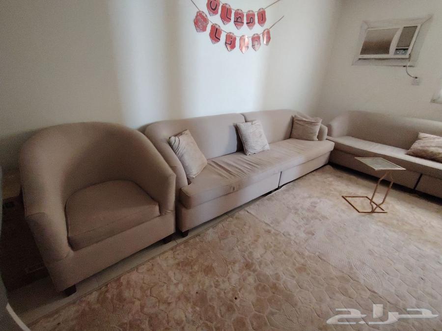 للبيع طقم كنب نظيف وبحاله ممتازه64494827318786113