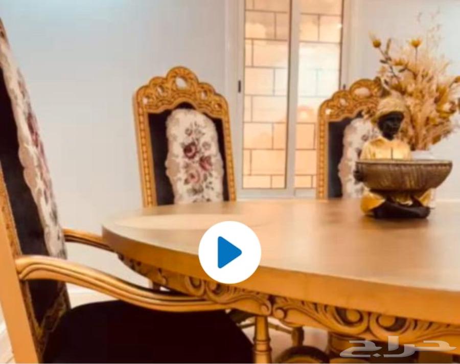 Large dining set with 8 chairs and a round table. We don't differ on the price64488490965379110