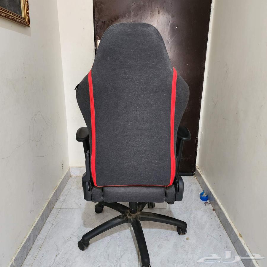 للبيع كرسي بحالة ممتازه64494112833026112