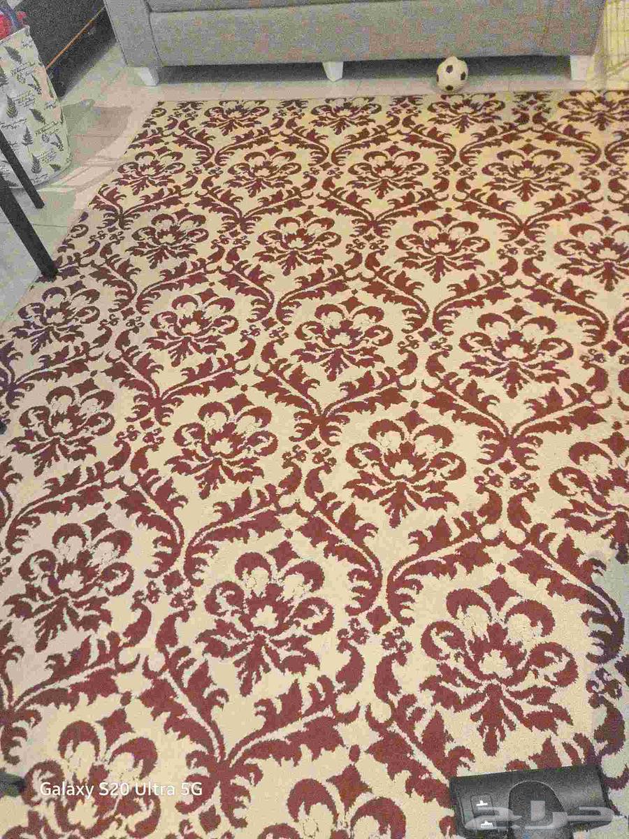 Large used carpet 2 meters by 3 meters without any defects64494166994049110