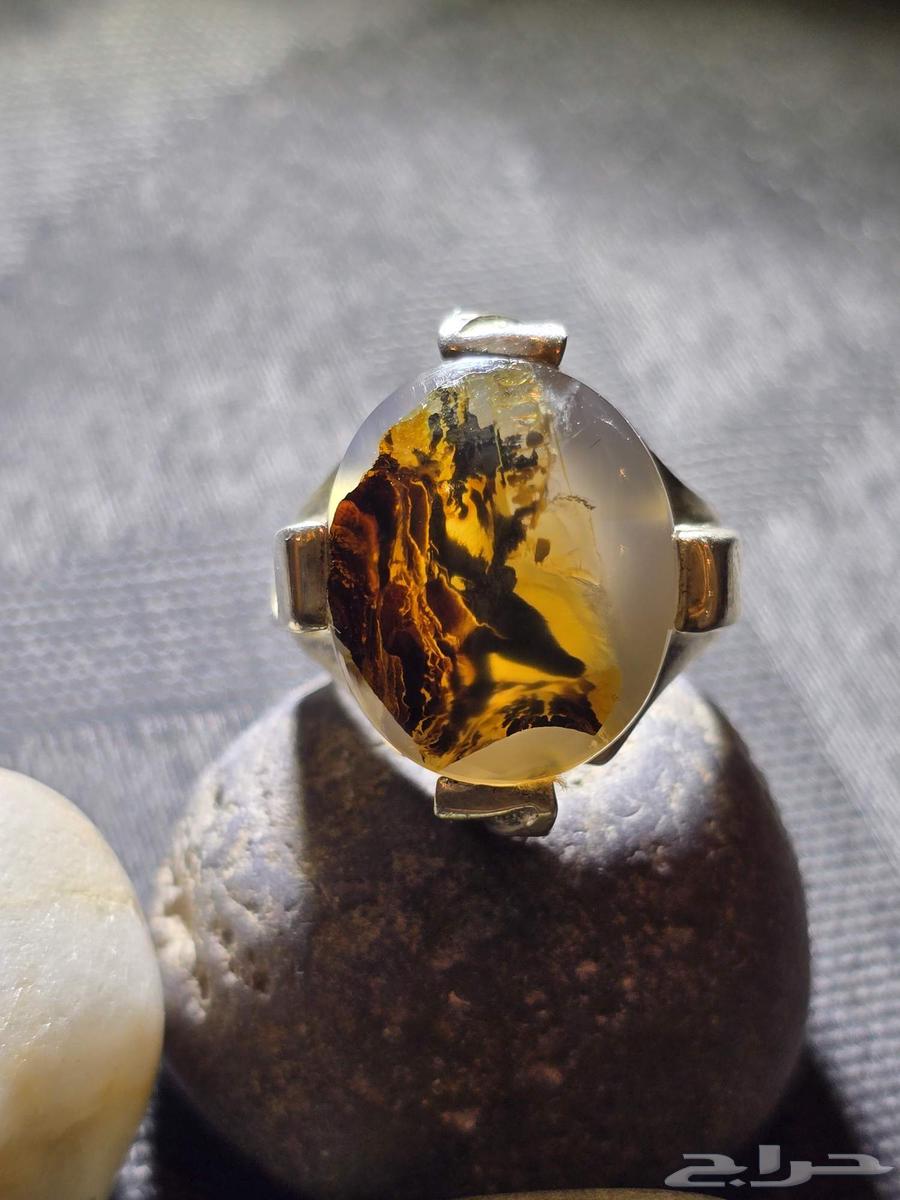 Yemeni agate ring with clear and distinct image, no flashlight required64493245796867111