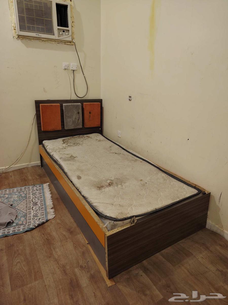 غرفه نوم اطفال وكبار سريرين ودولاب كبير من فروله64488574106755112