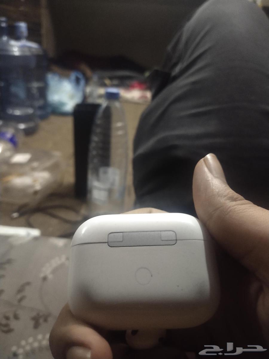 سماعات أبل إيربودز برو. استخدام لمدة سنة و4 أشهر. تم الشراء من متجر جاري بوك64493691587715114