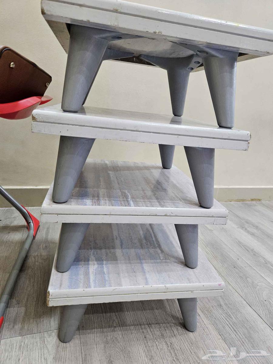 طاولة خدمة ارضية تم البيييع64491455440257113