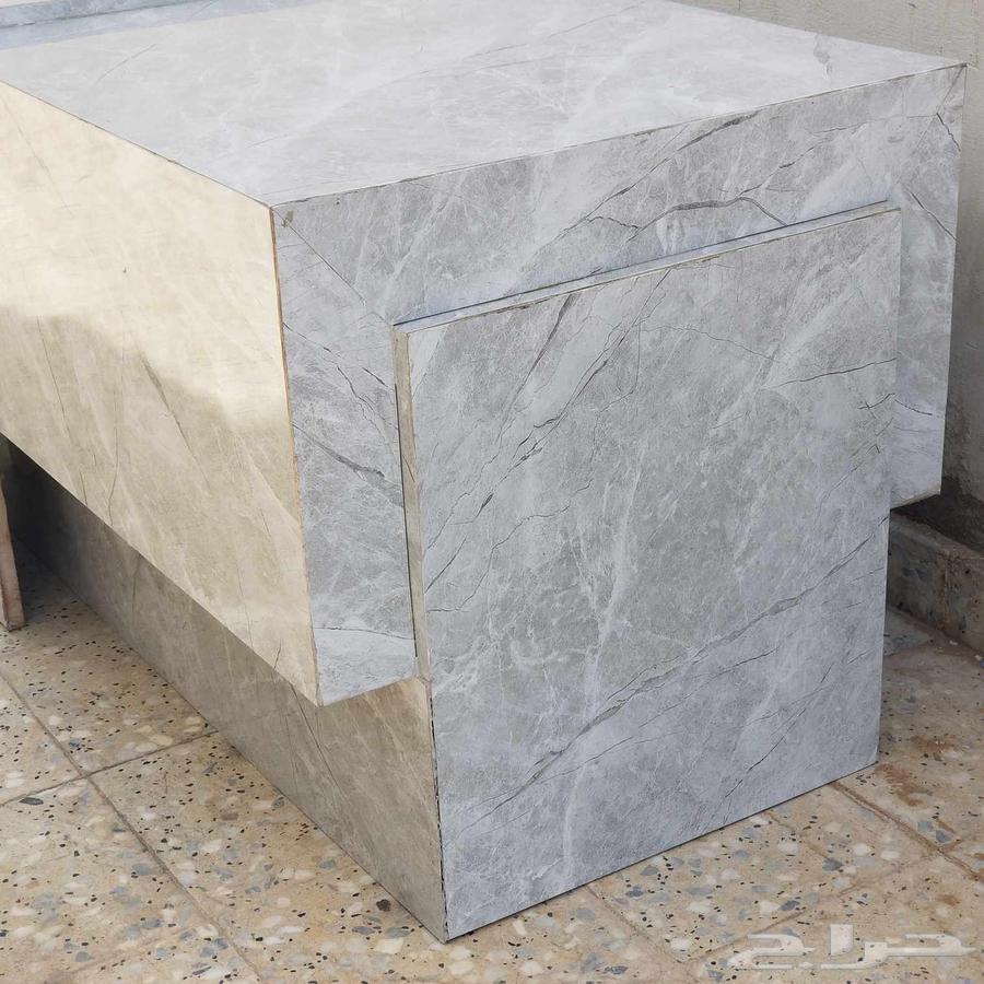 طاولة كنب بيع مستعجل64488256935938112