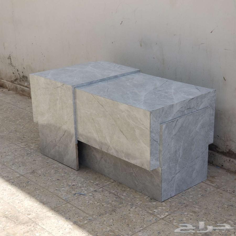 طاولة كنب بيع مستعجل64488256935938110