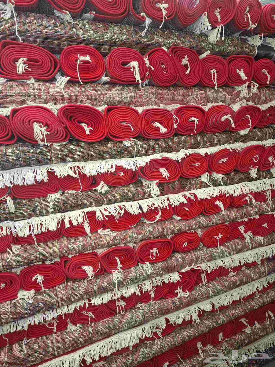 سجاد وطني مستعمل نظيف جدا64488435635842110