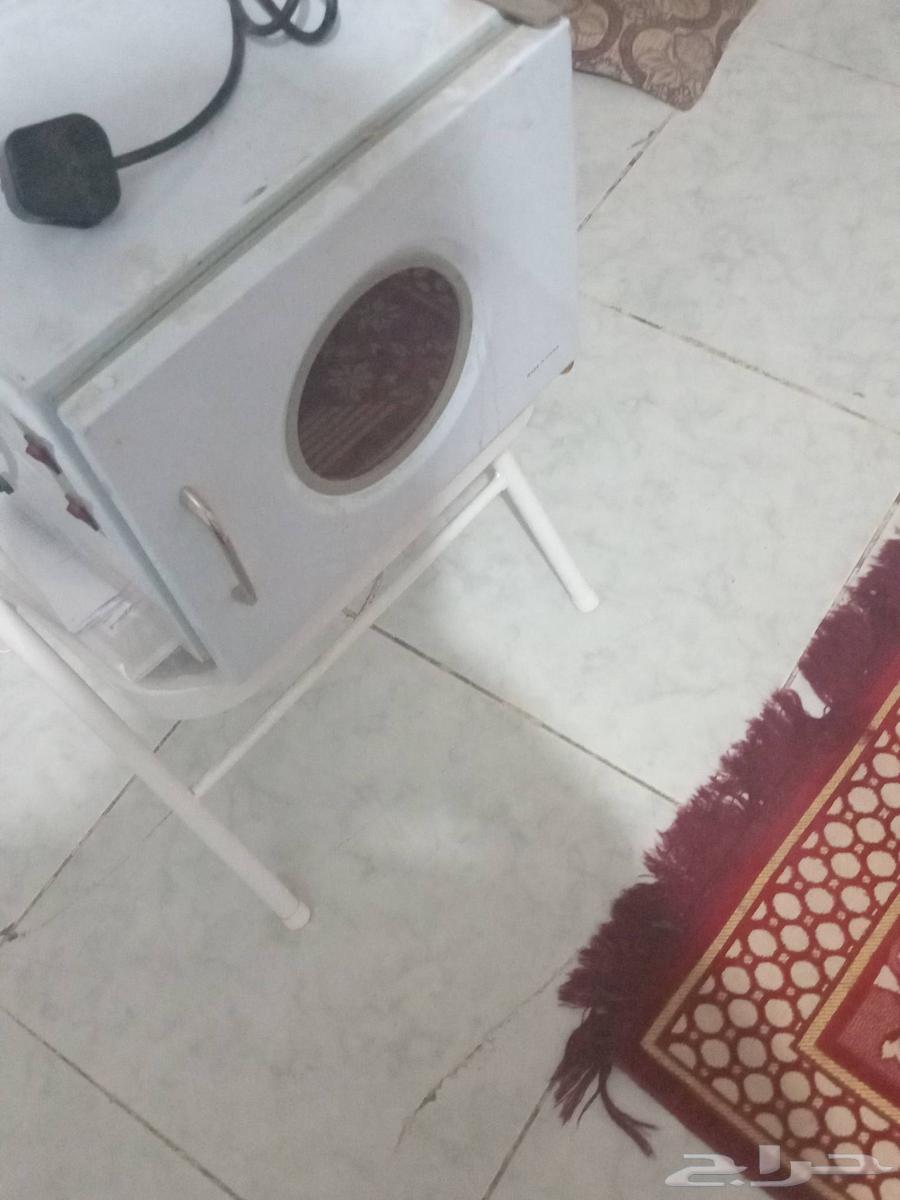 جهاز تعقيم ادوات الحلاقه بحاله ممتازة مفيش فيها عيوب64494557408769111