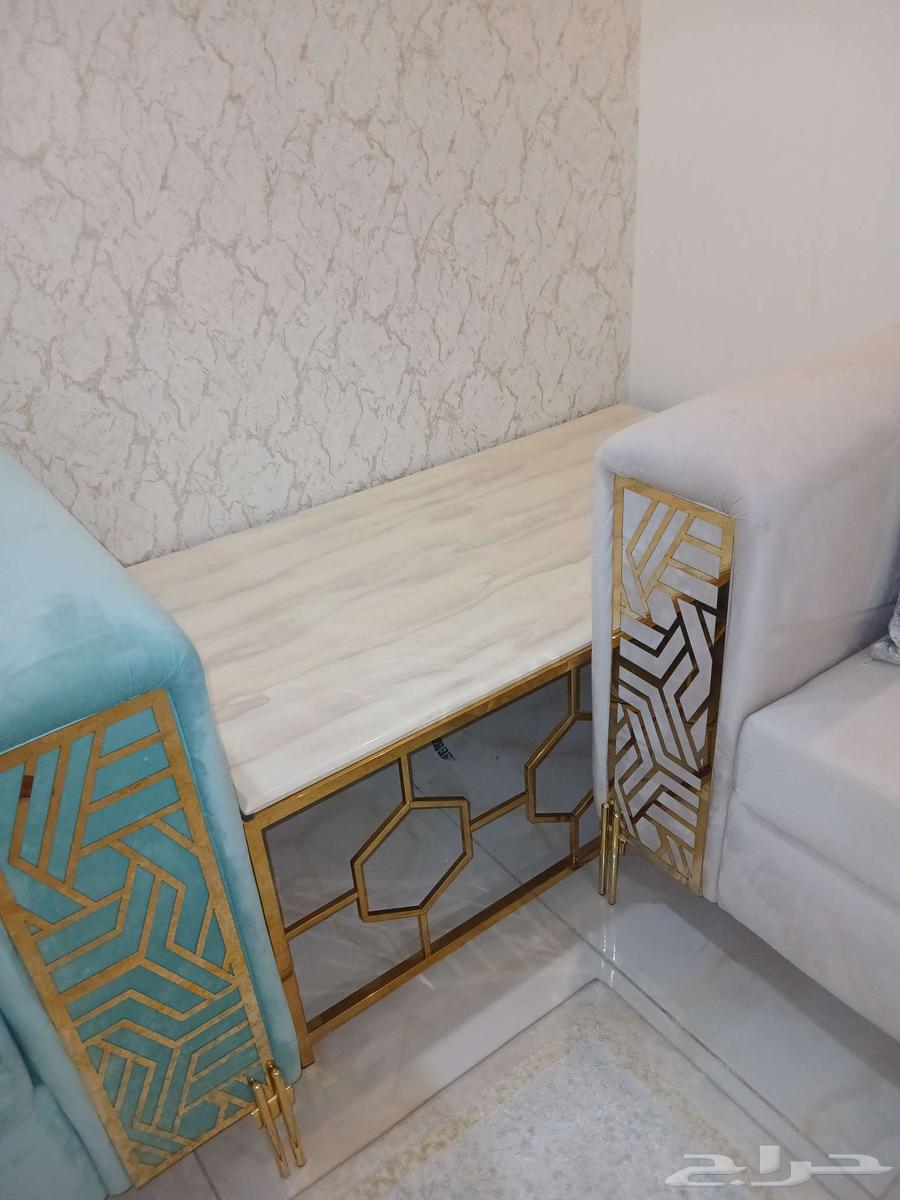 مدخل رخام واستيل ذهبي وطاولات خدمه 6 بطاوله كبيه64486357553153111