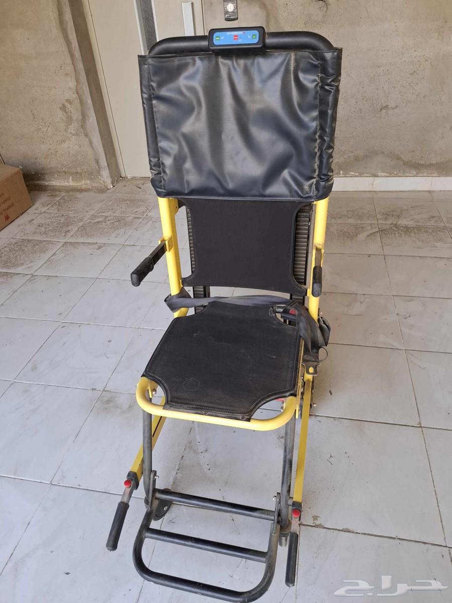 كرسي للطلوع من الدرج64487704913283111