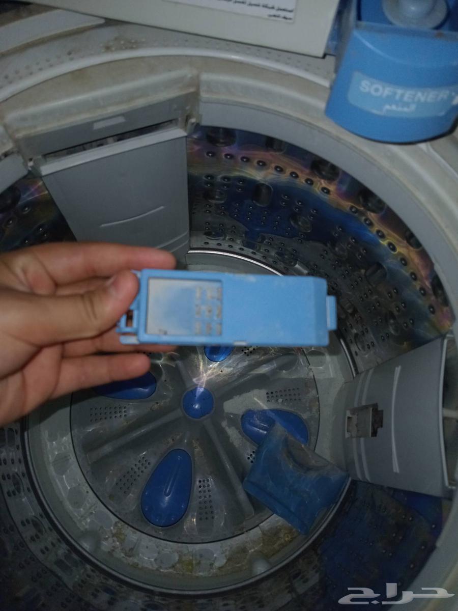 Refrigerator, stove, and two washing machines64489267089283110