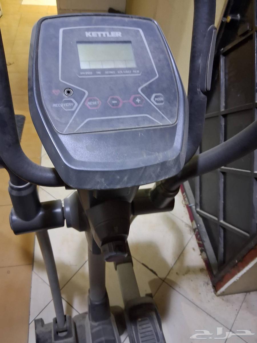 سير رياضي عادي مستخدم نضيف64488602242819114