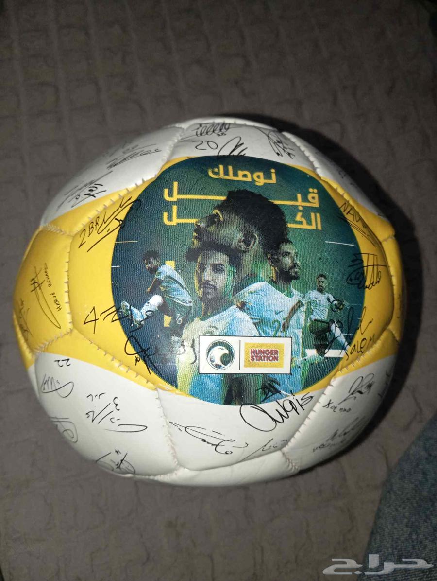 كوره موقع عليه توقيع الهلال64494003319425110