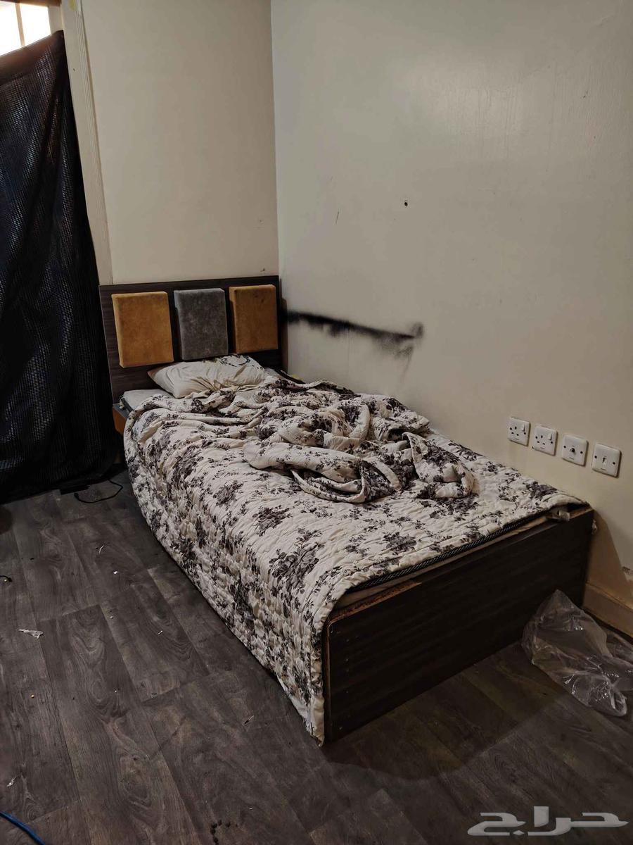 غرفه نوم اطفال وكبار سريرين ودولاب كبير من فروله64488574106755110