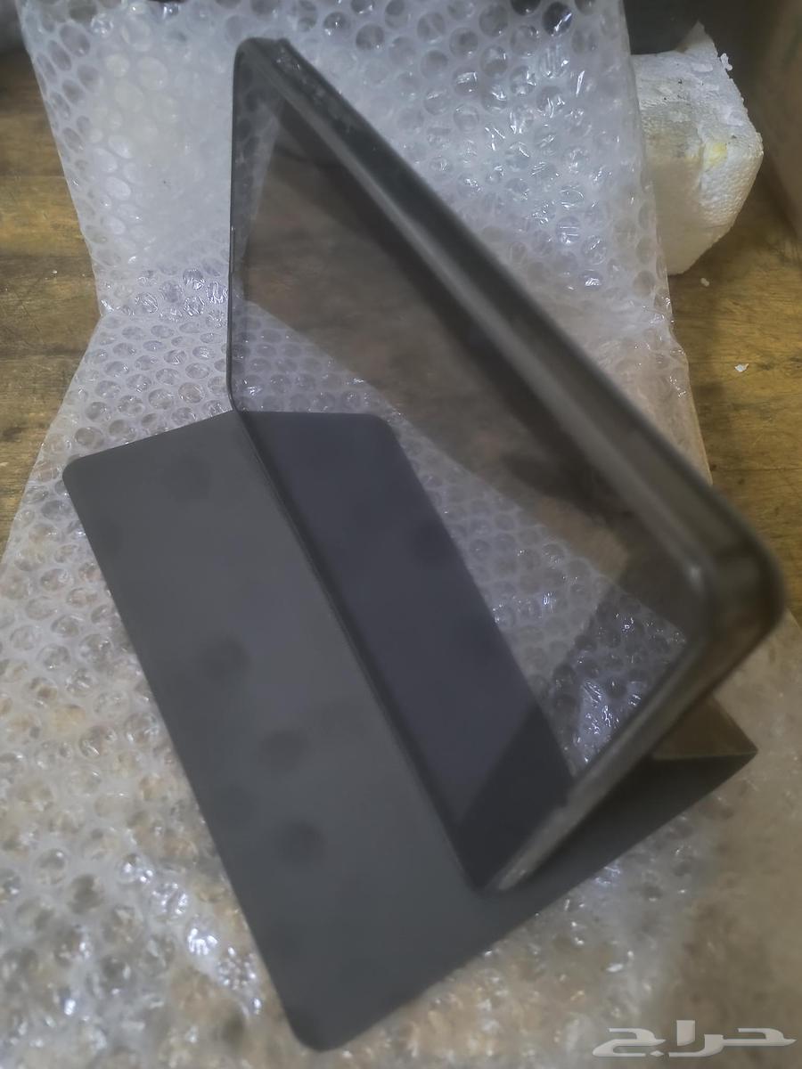 A new tablet that hasn't been used yet64489433716097113