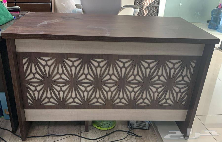 دولاب للبيع مع طاولات رقم64490041521153110