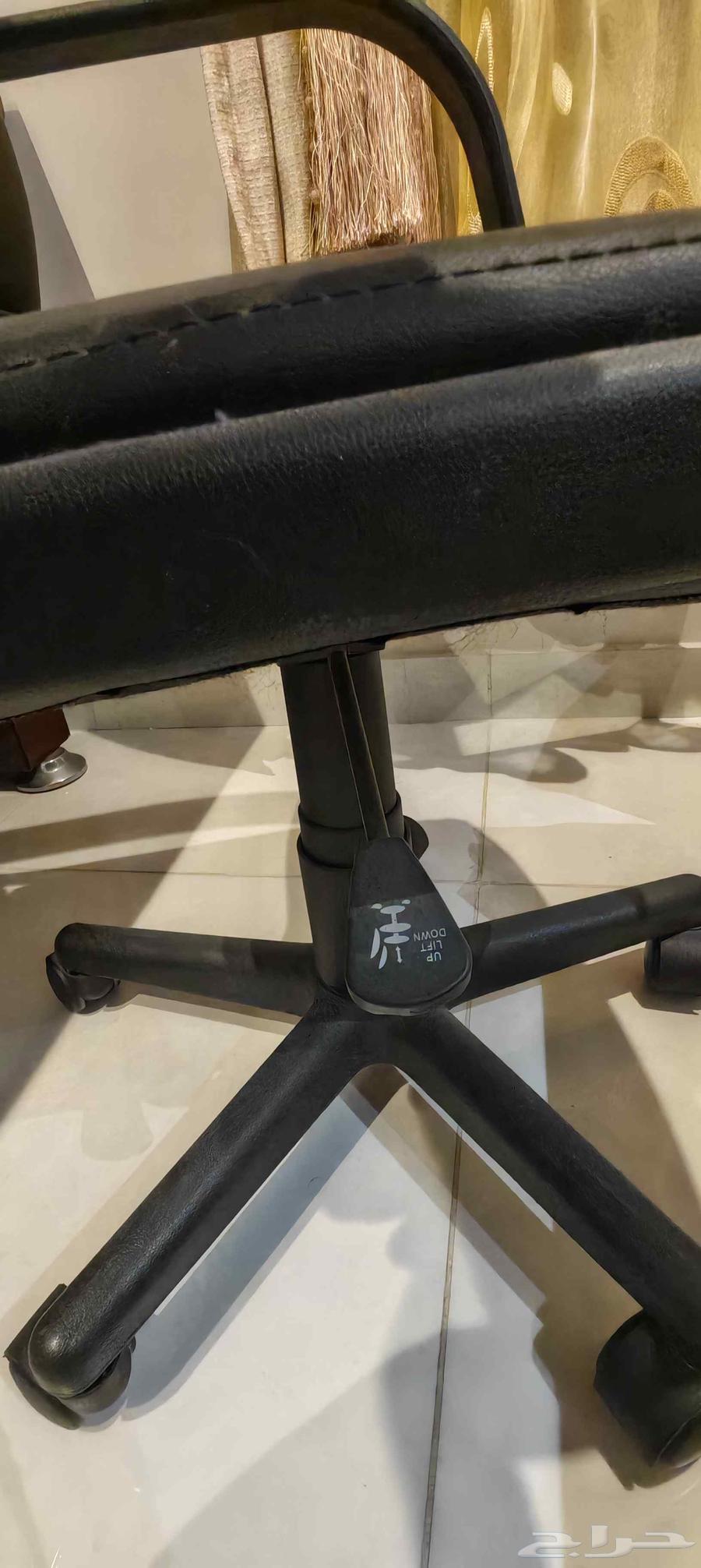 Office table and chair64493096867073114