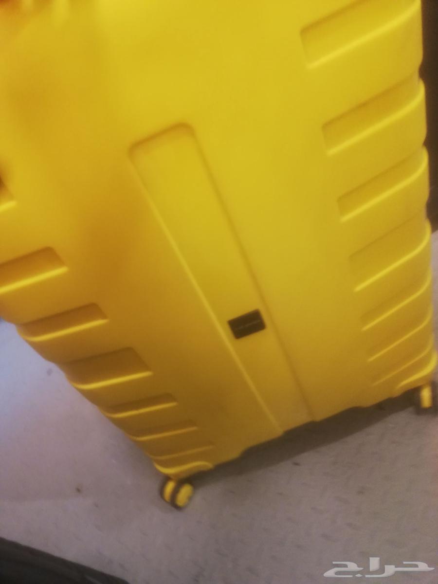 شنط سفر من ماركه ( LOK polos) بحاله ممتازه64490082501251110