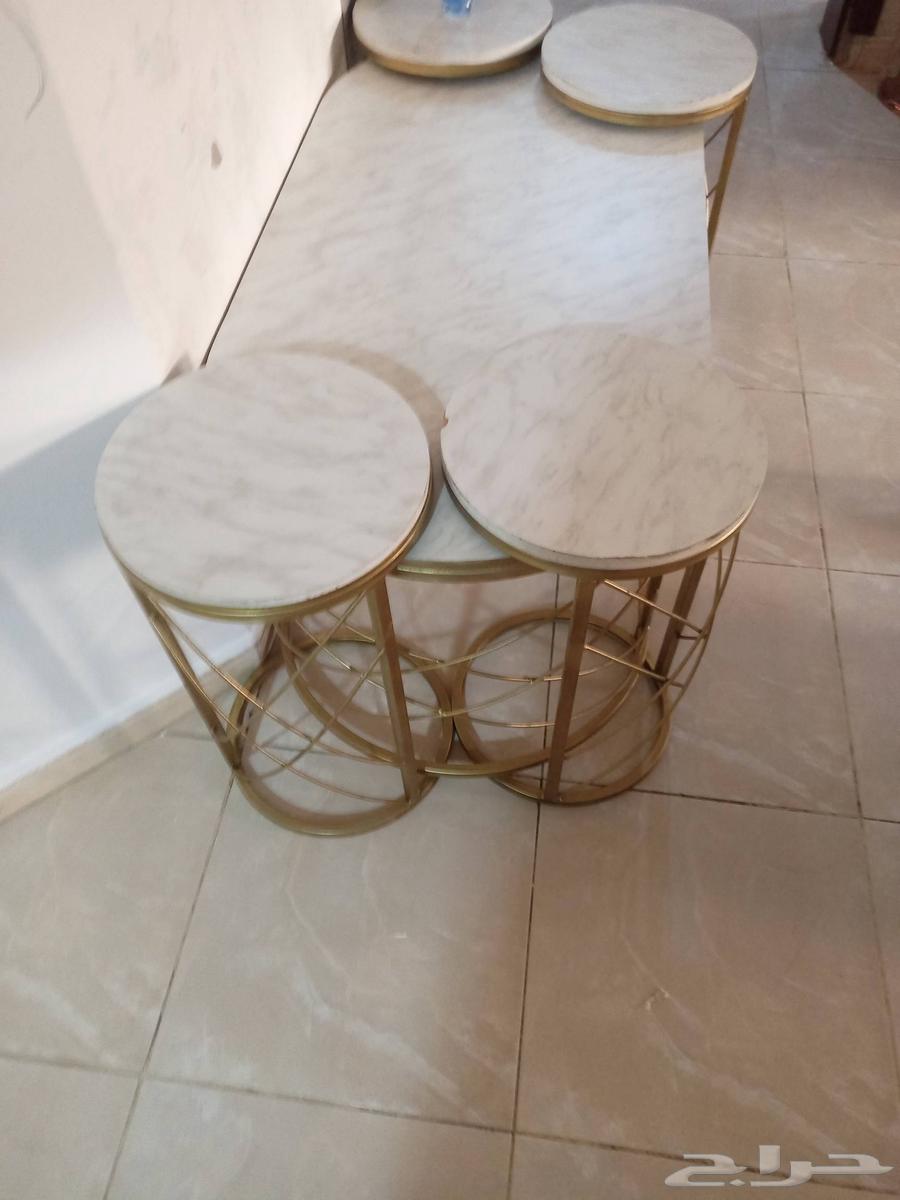 43-inch LED TV, mattress, table, and hand sink64487691021058111